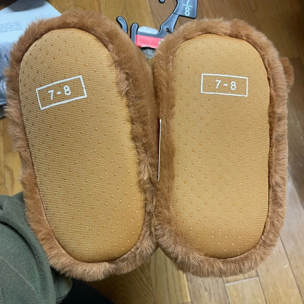 The Grinch, Max dog‎ toddler Slippers size 7/8 with Santa Hats NWT